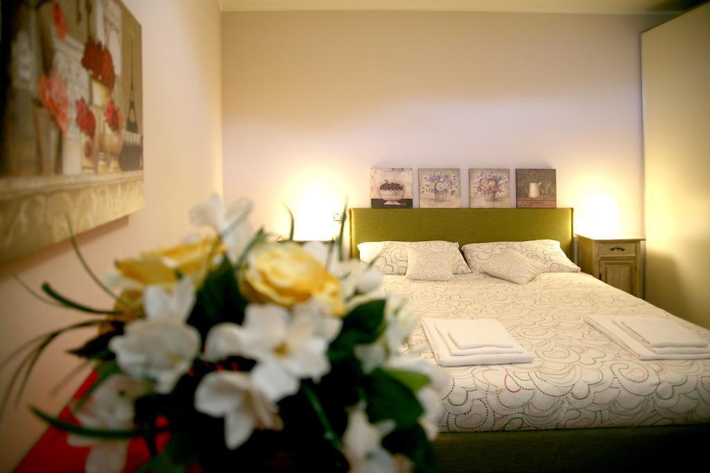 Residence Giglio Comer See グラヴェドーナ 部屋 写真